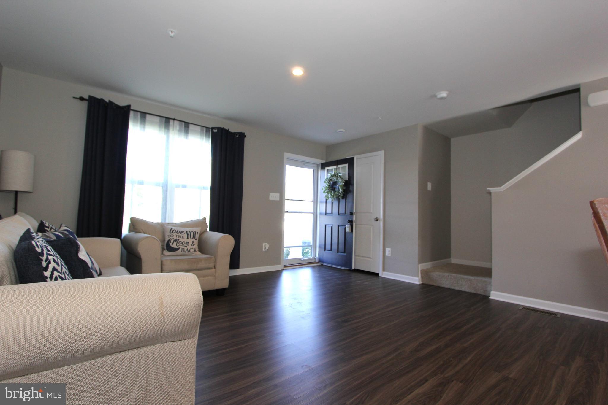 MOUNTAIN SHADOWS - Residential