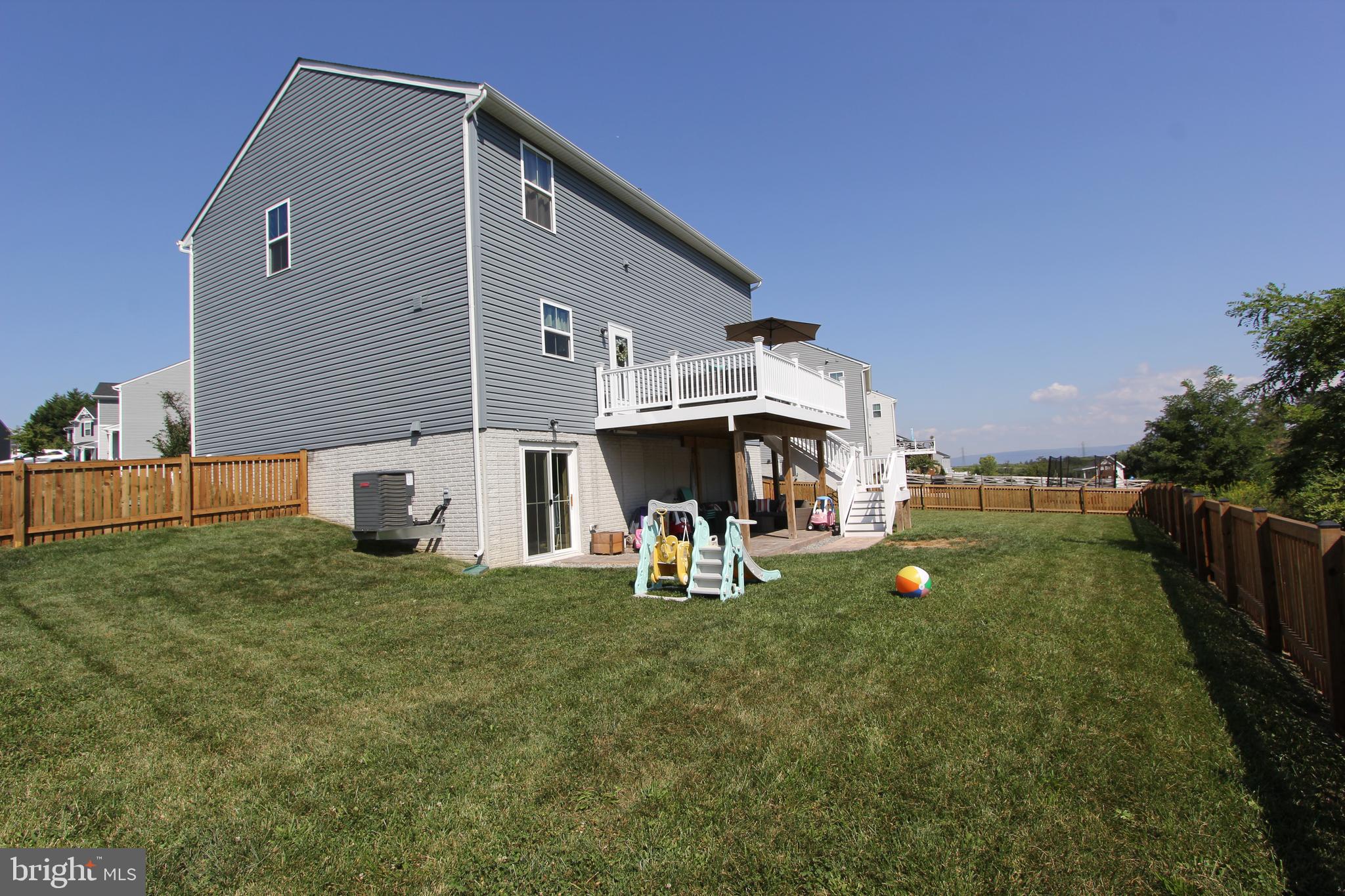 MOUNTAIN SHADOWS - Residential