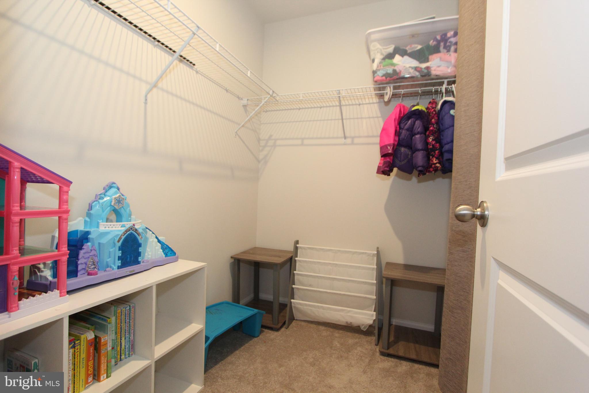 MOUNTAIN SHADOWS - Residential