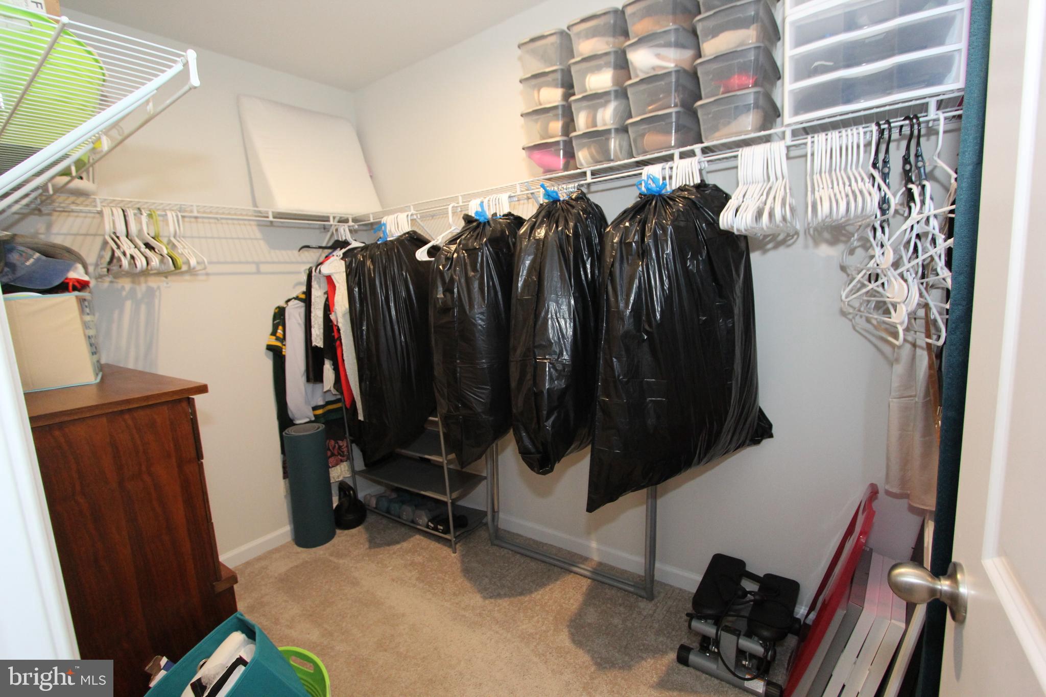 MOUNTAIN SHADOWS - Residential