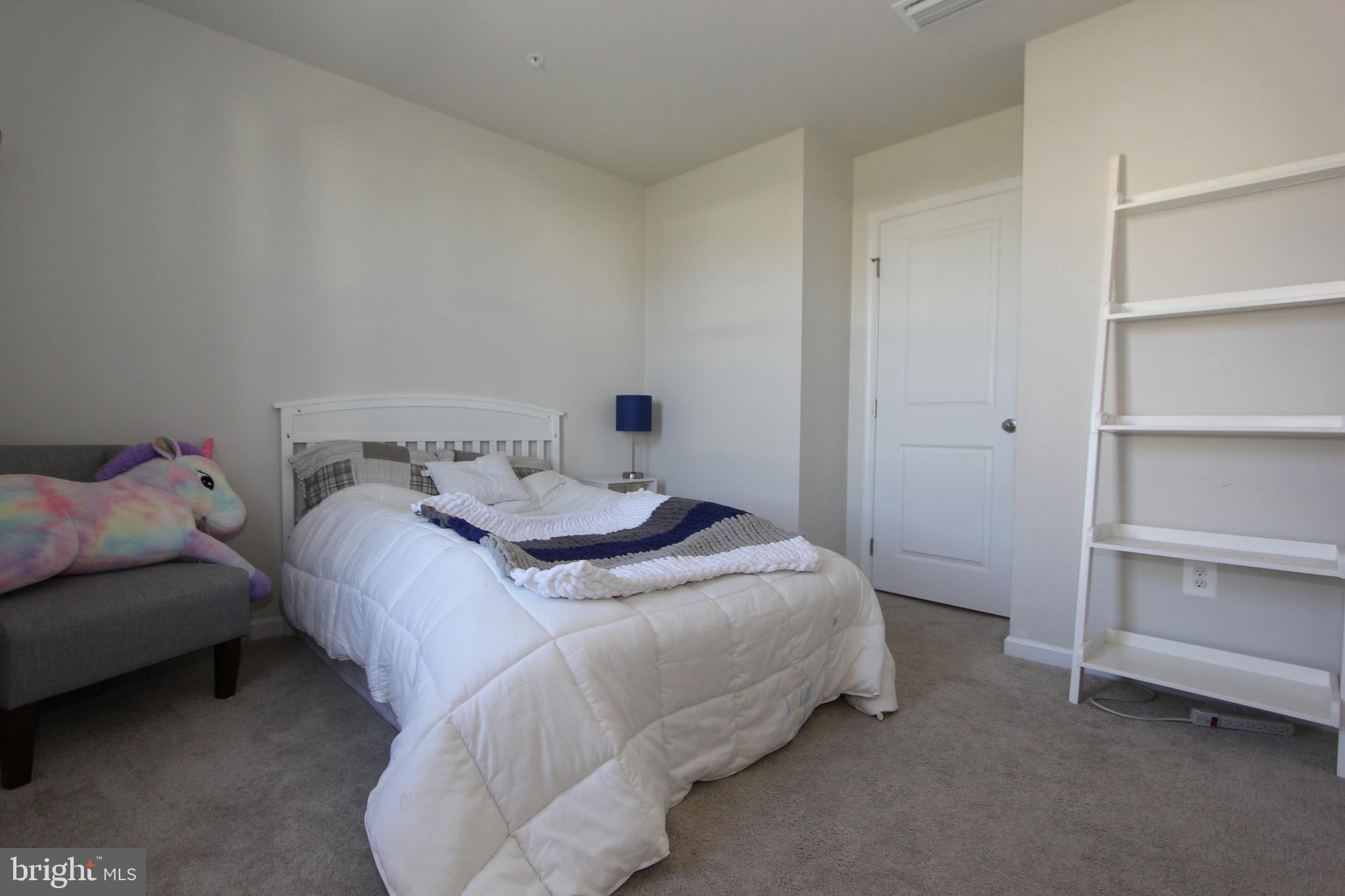 MOUNTAIN SHADOWS - Residential