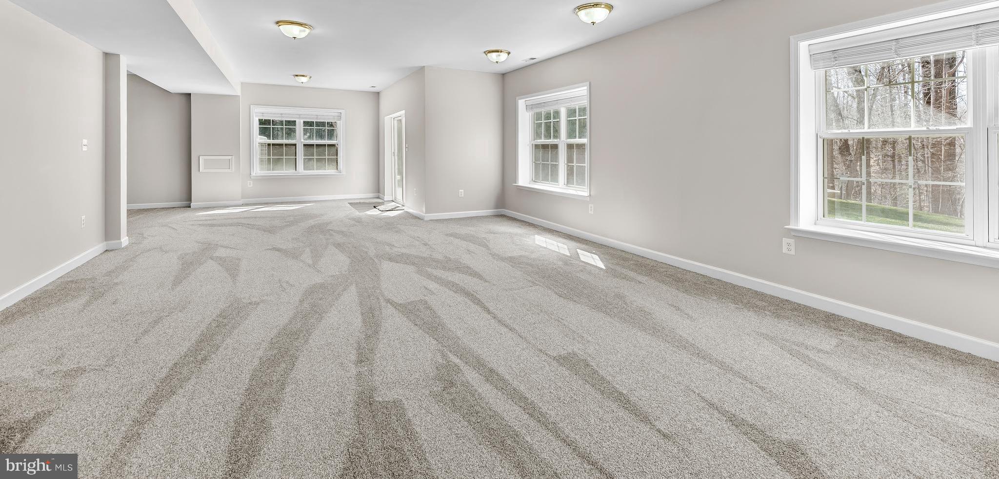 PLUM POINT WOODS - Residential