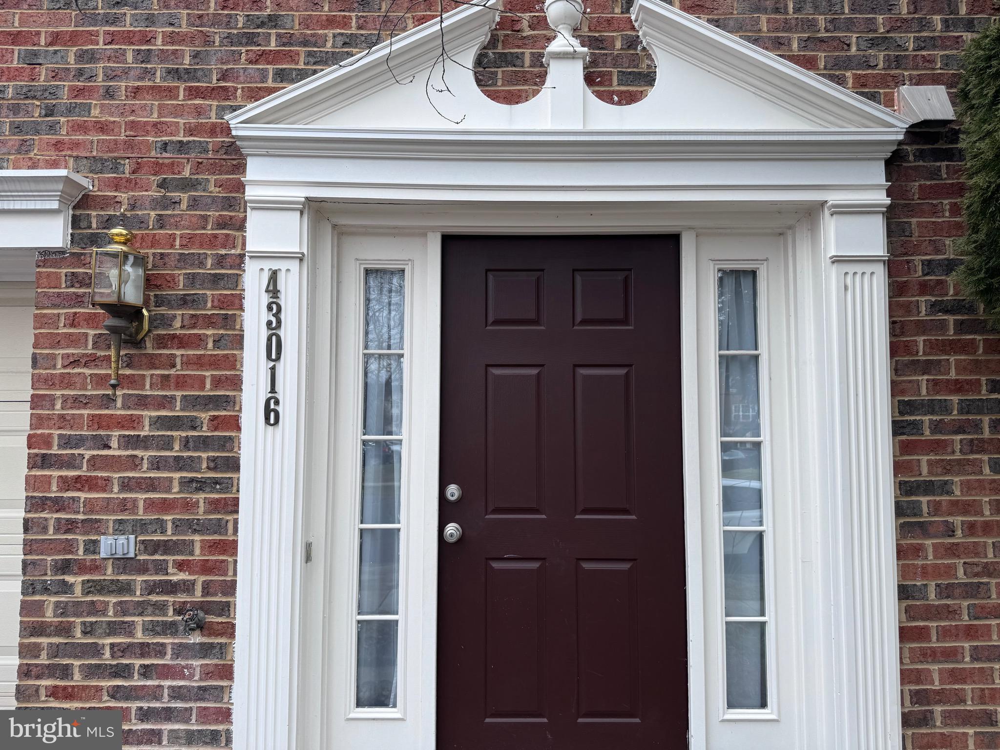 SOUTH RIDING - Residential Lease