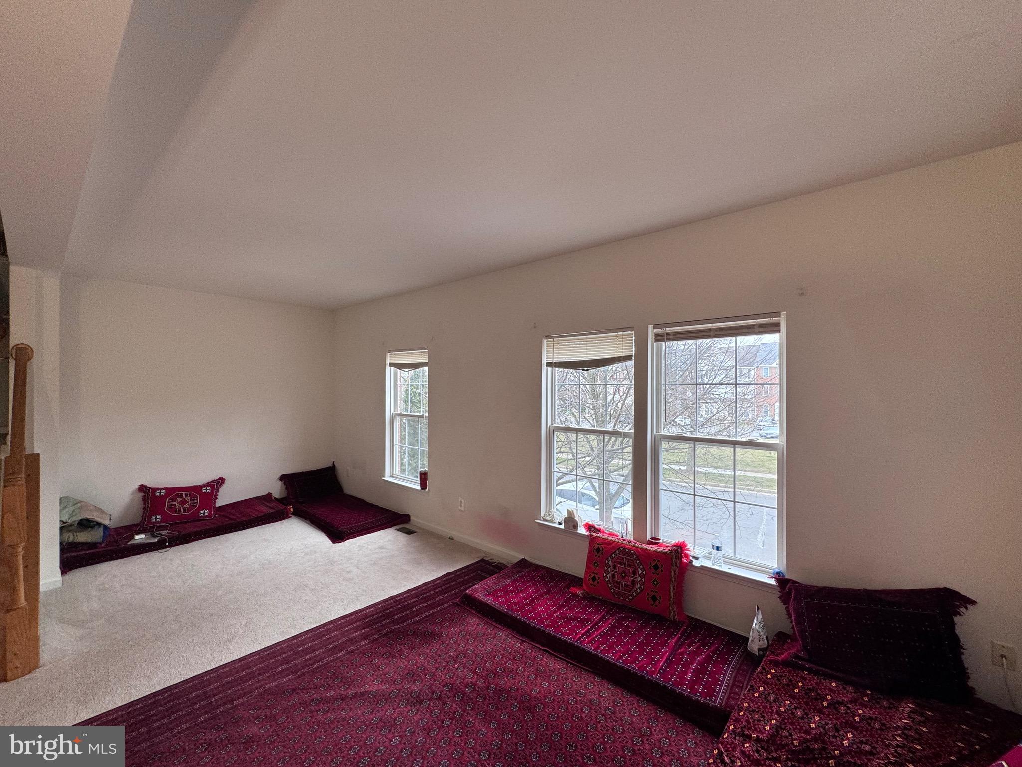 SOUTH RIDING - Residential Lease