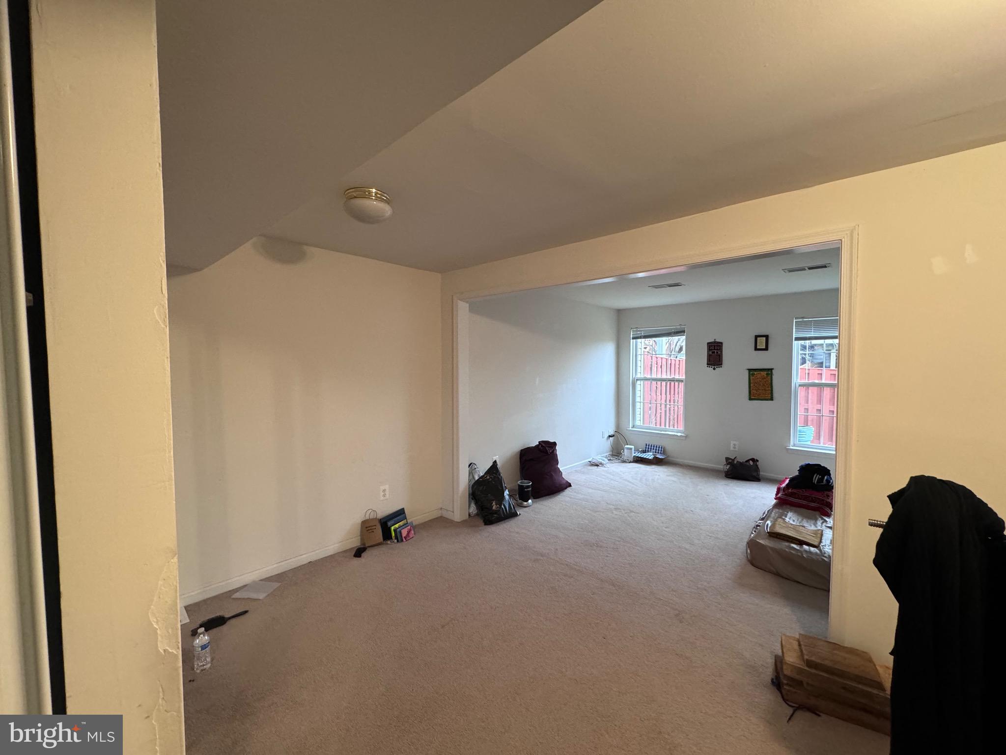 SOUTH RIDING - Residential Lease