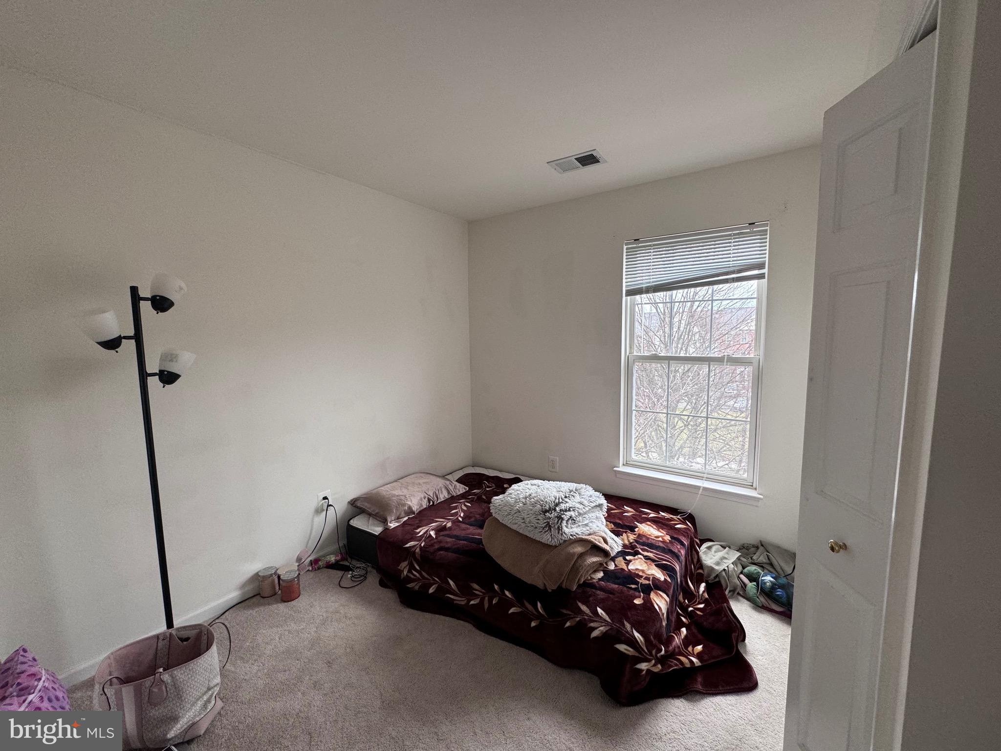 SOUTH RIDING - Residential Lease