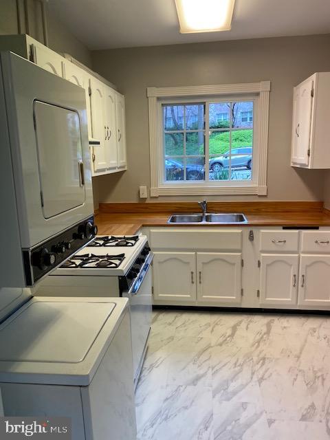 PARKFAIRFAX - Residential Lease