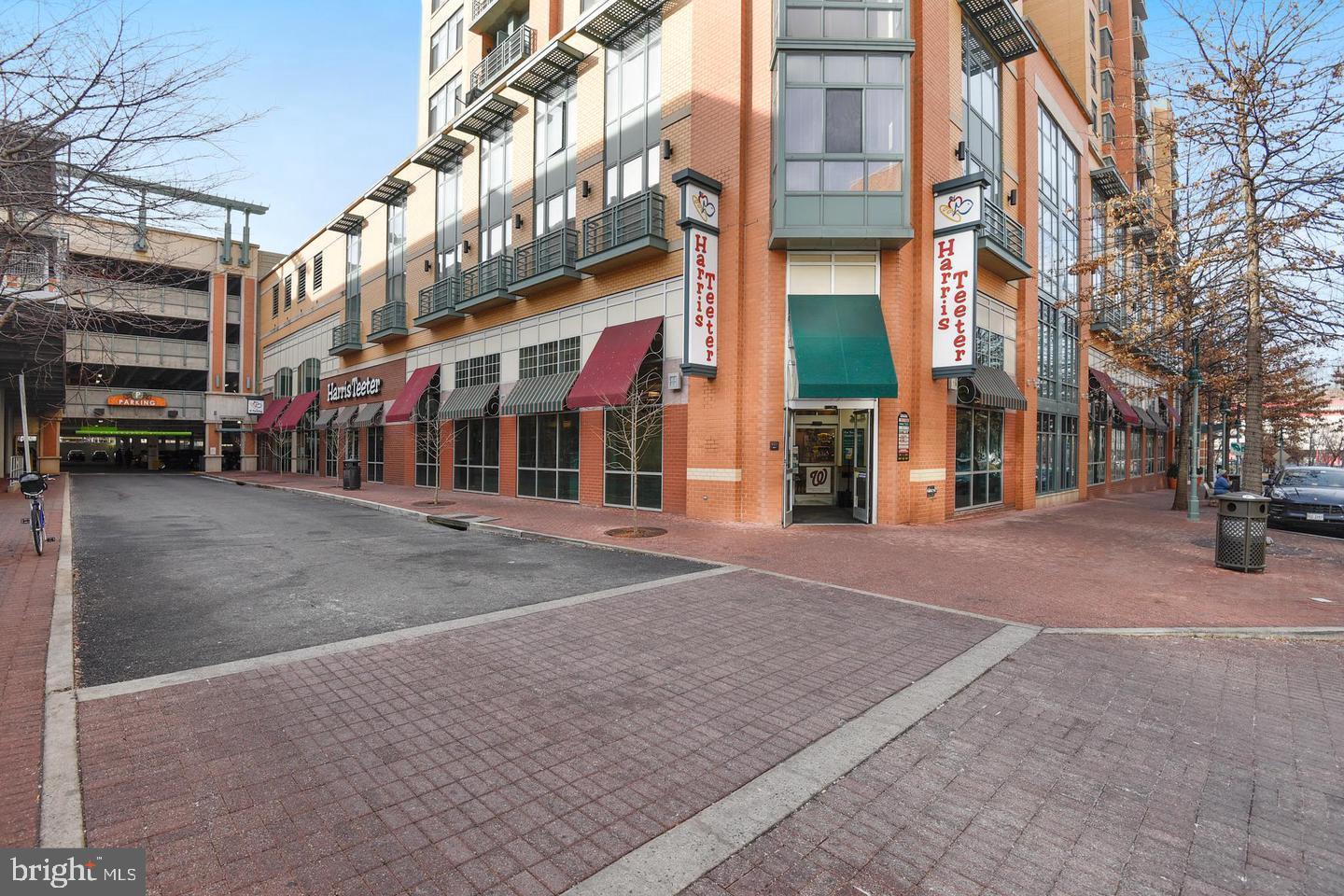 PARKFAIRFAX - Residential Lease