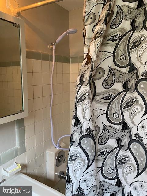 PARKFAIRFAX - Residential Lease