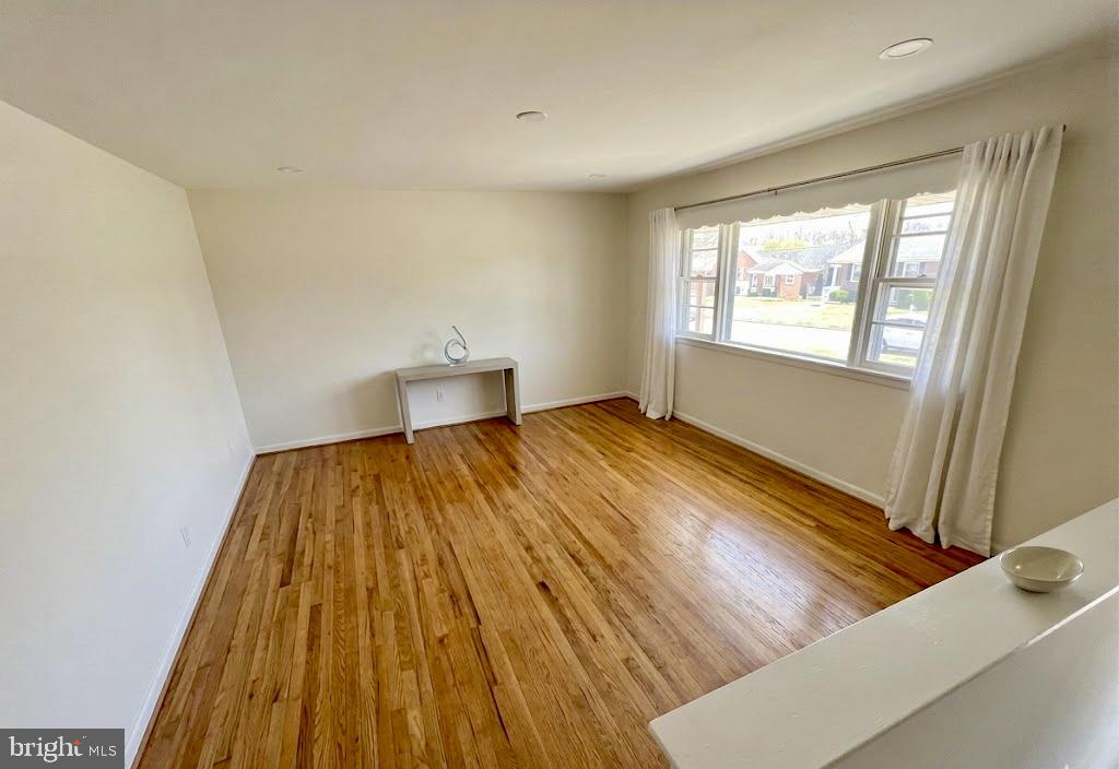 WILLIAMS WALK - Residential