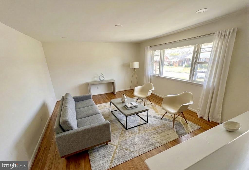 WILLIAMS WALK - Residential