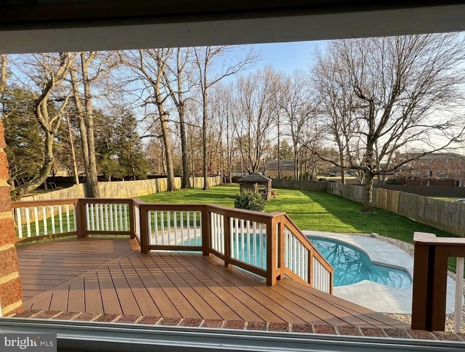 WILLIAMS WALK - Residential