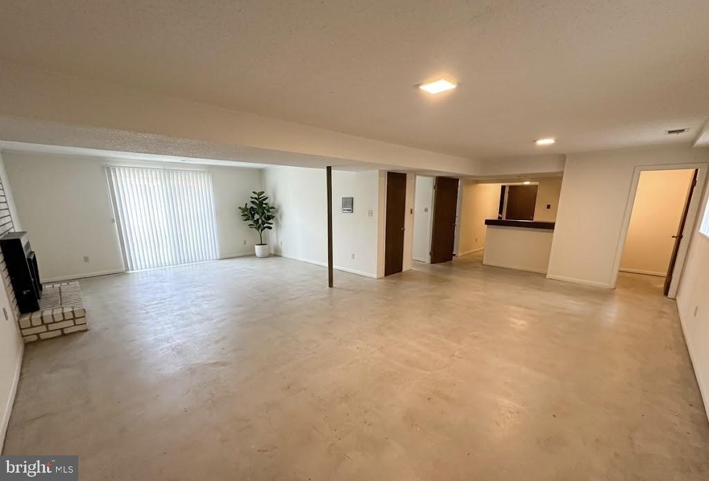 WILLIAMS WALK - Residential