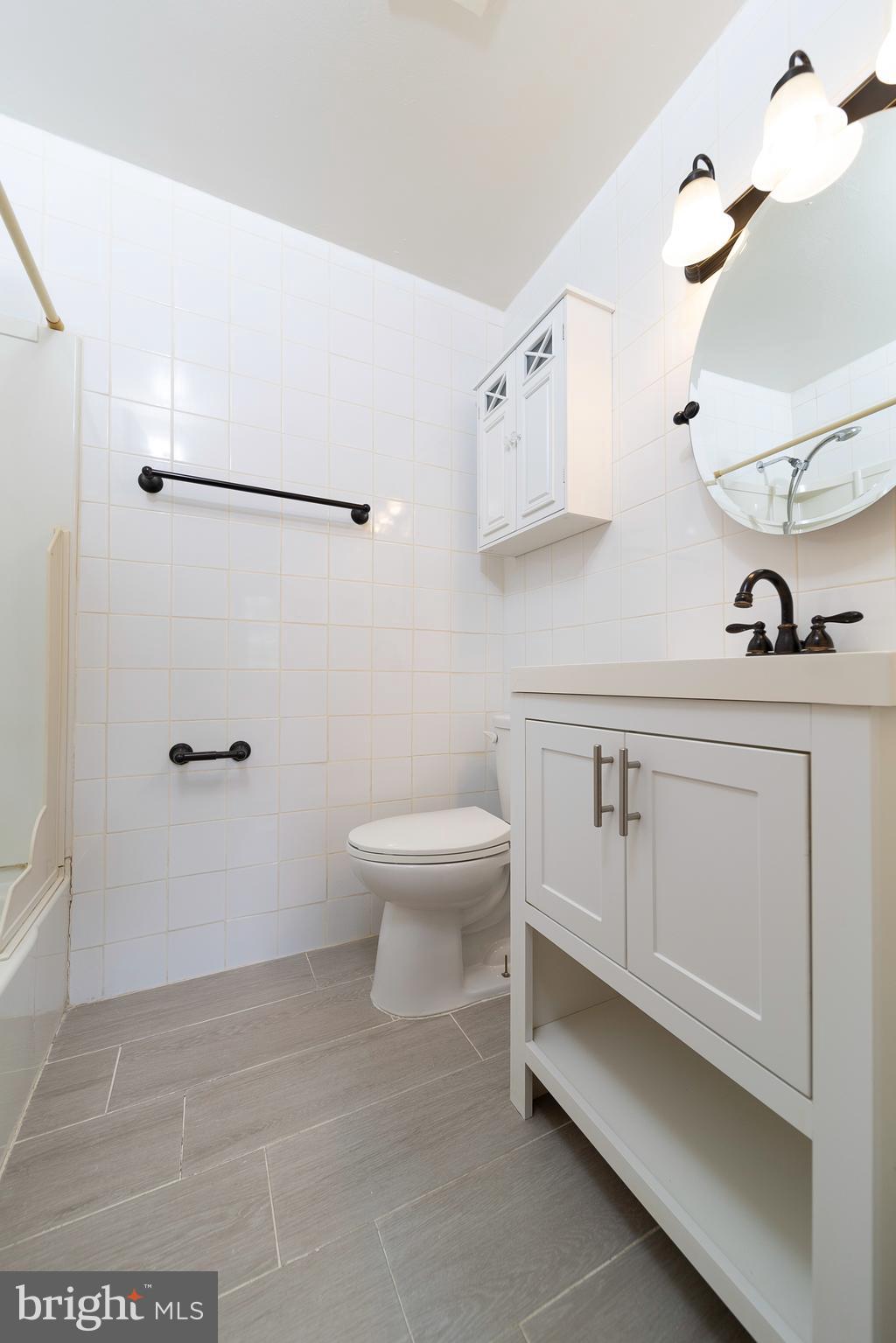 GREENWICH HILL - Residential