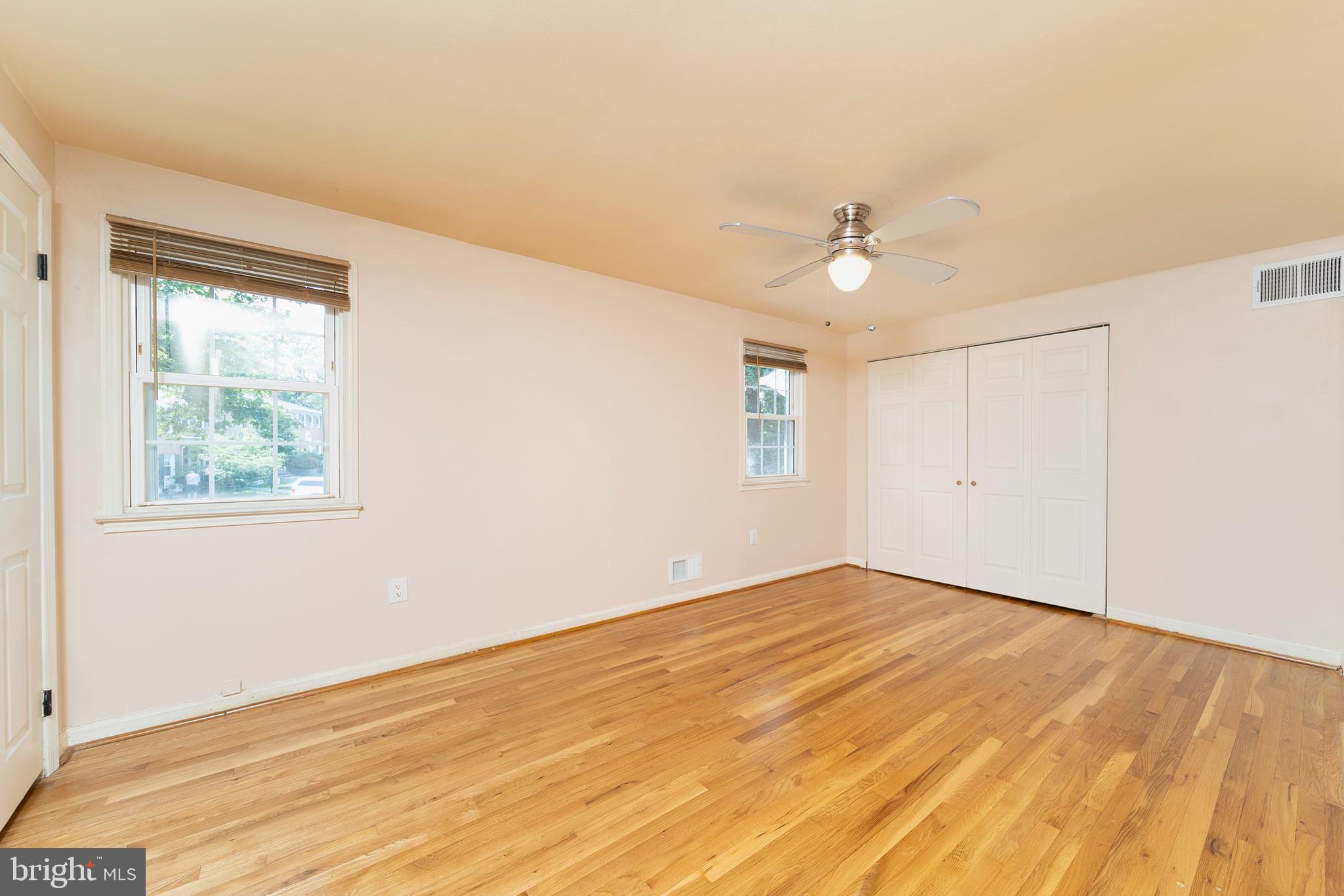 GREENWICH HILL - Residential