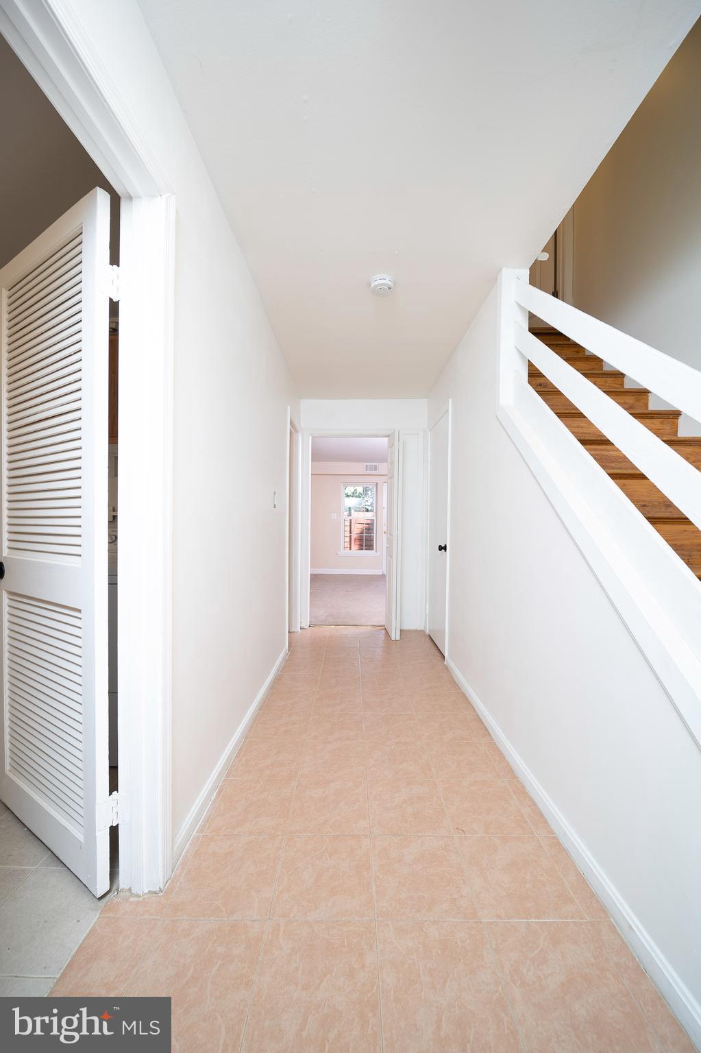 GREENWICH HILL - Residential