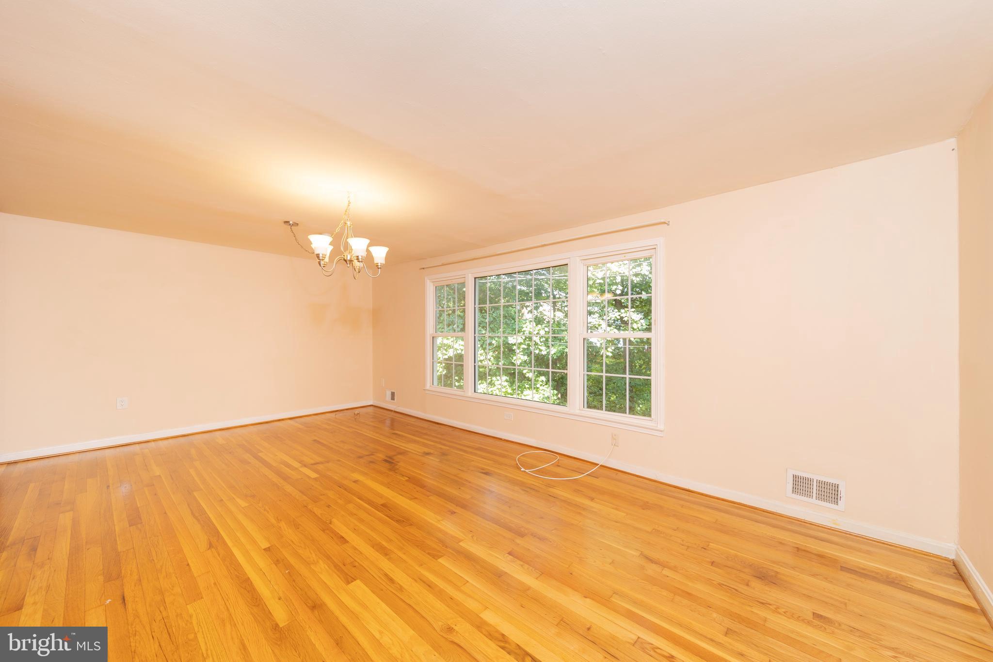 GREENWICH HILL - Residential