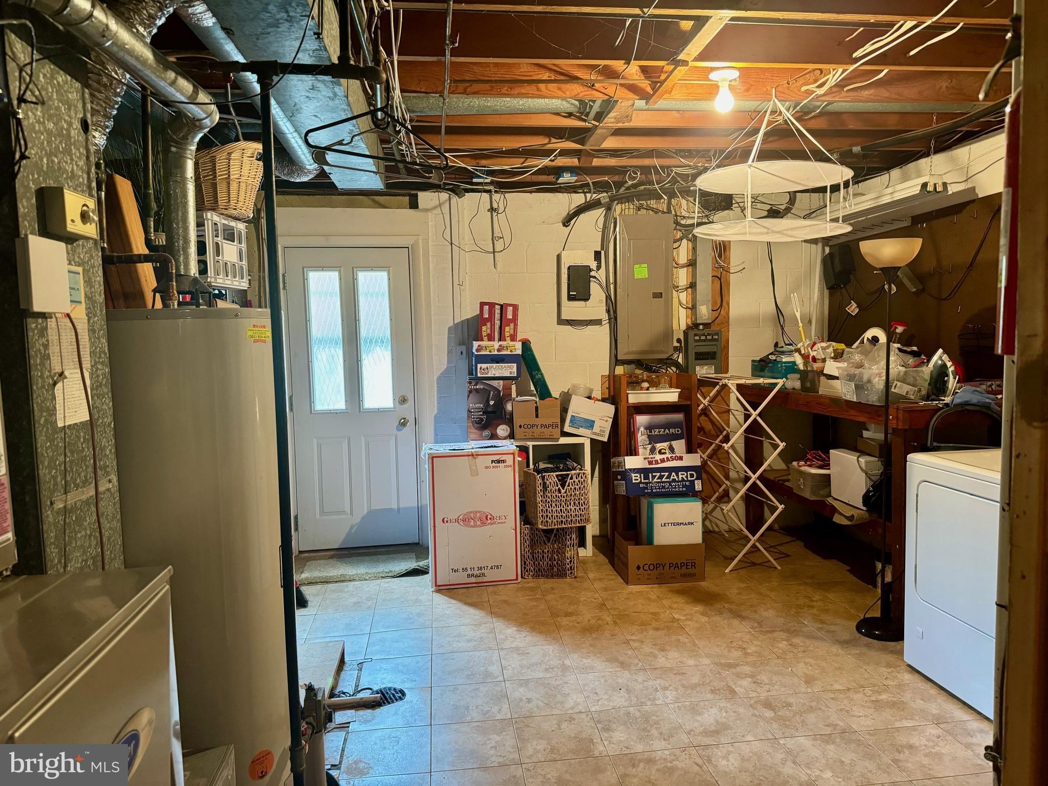 BEL PRE WOODS - Residential Lease