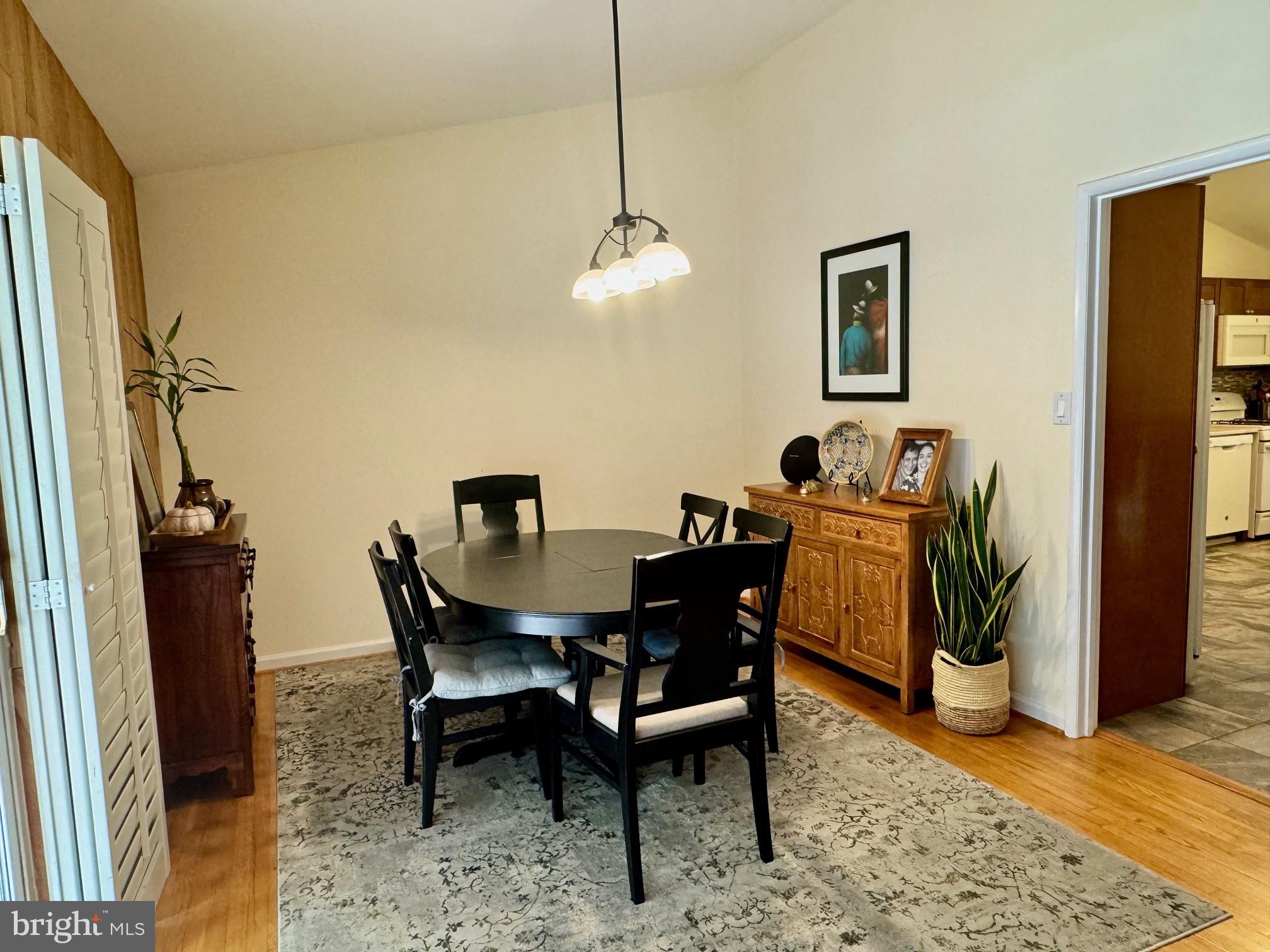 BEL PRE WOODS - Residential Lease