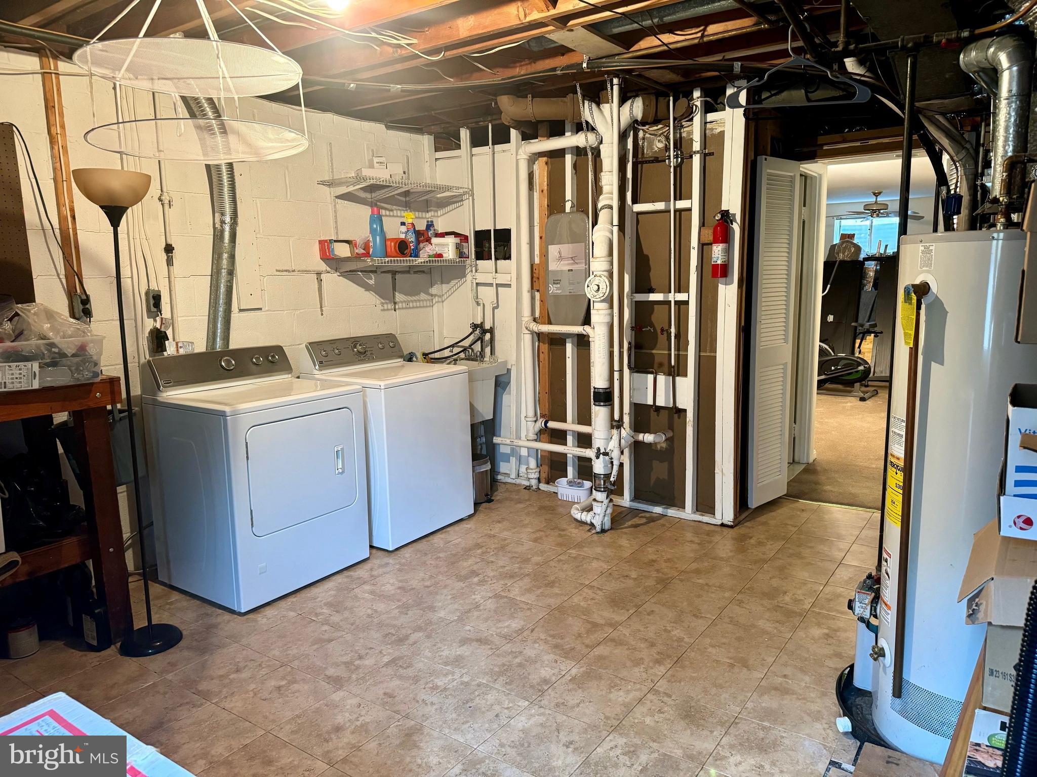 BEL PRE WOODS - Residential Lease