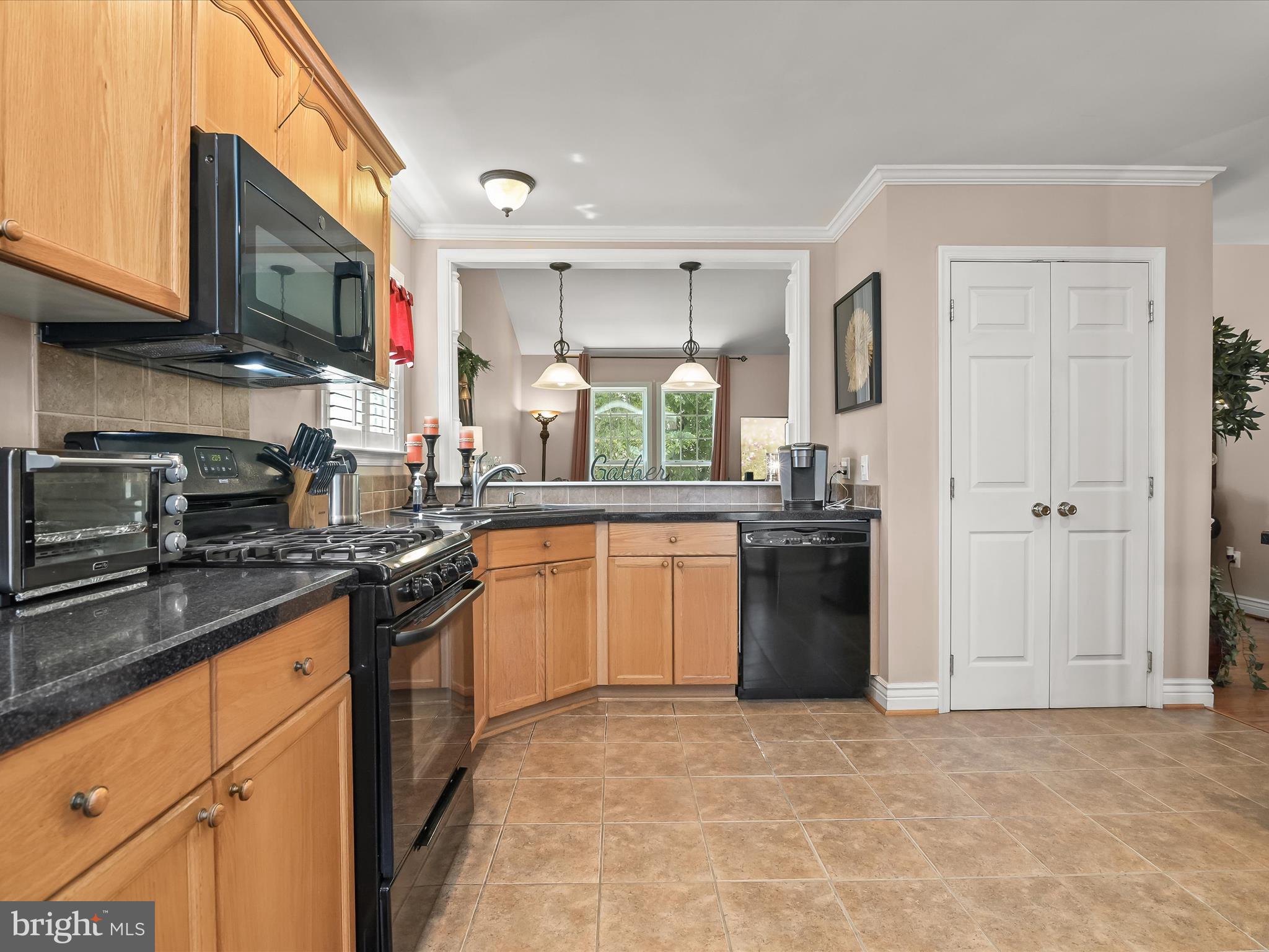 LAKE COVENTRY - Residential