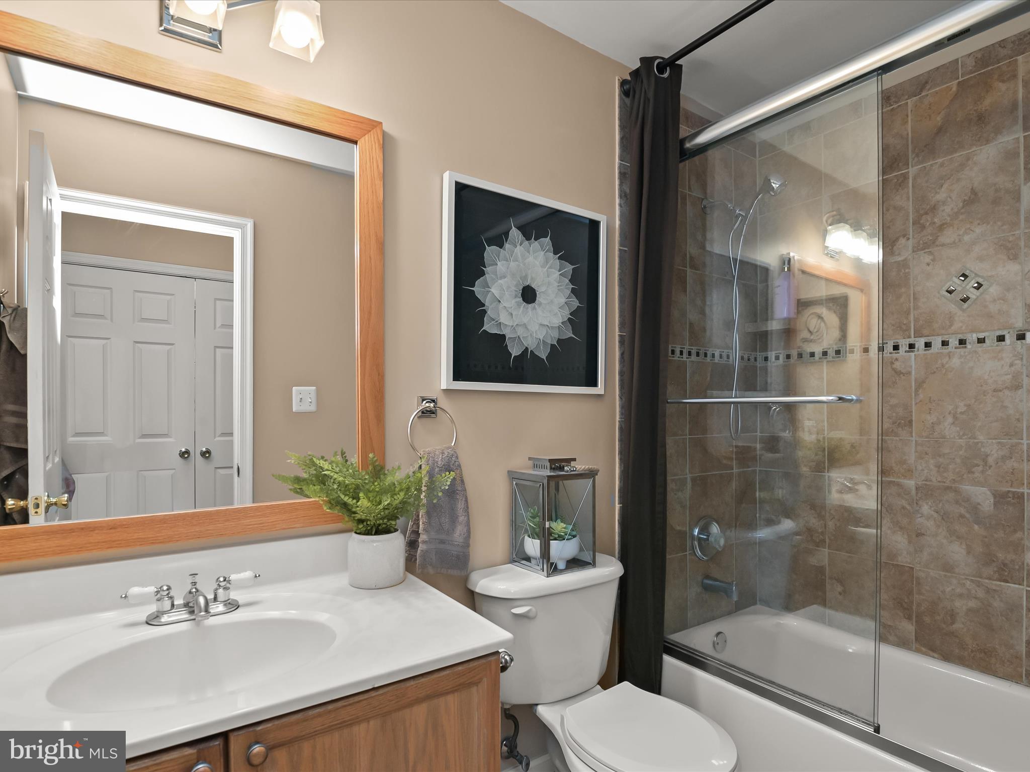 LAKE COVENTRY - Residential