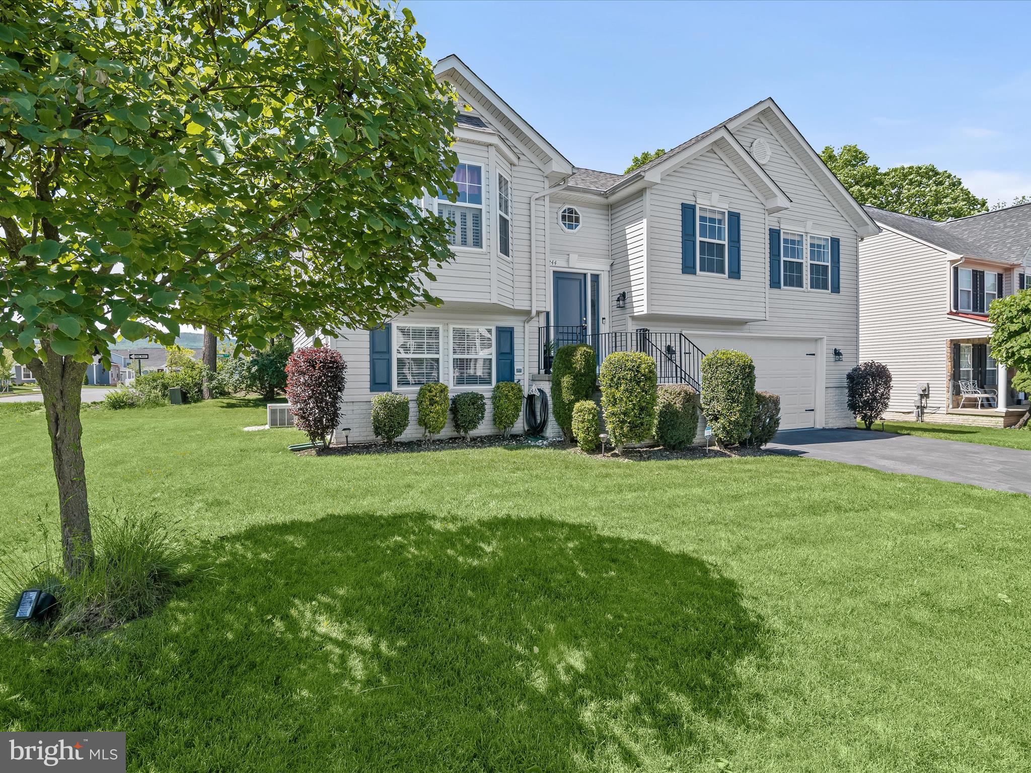 LAKE COVENTRY - Residential