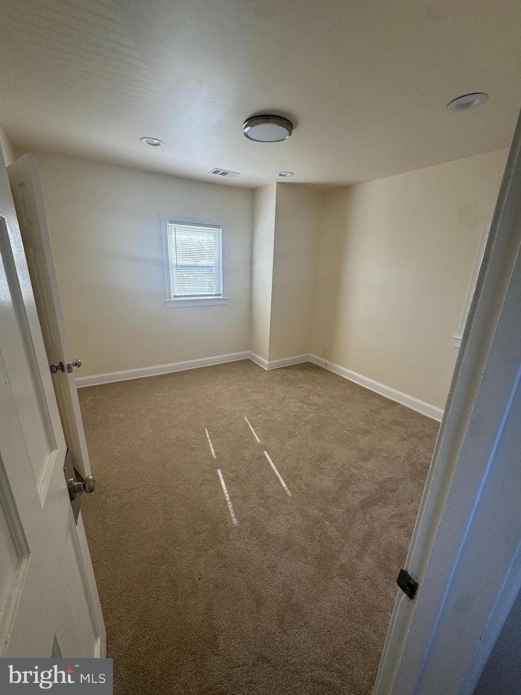 Photo of 5032 Hanna Place SE, WASHINGTON, DC 20019 (MLS # DCDC2229718)