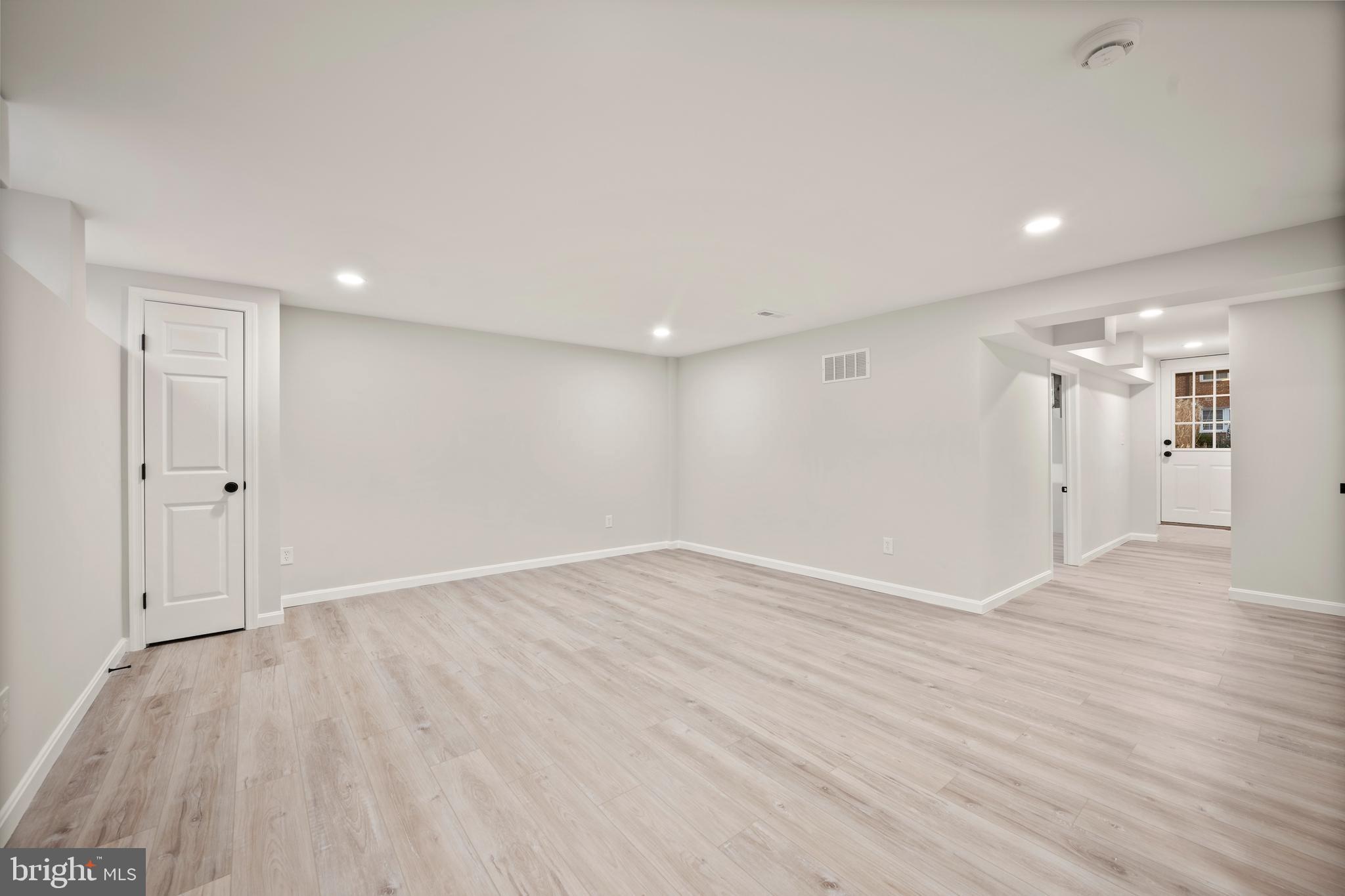 ACADEMY HEIGHTS - Residential