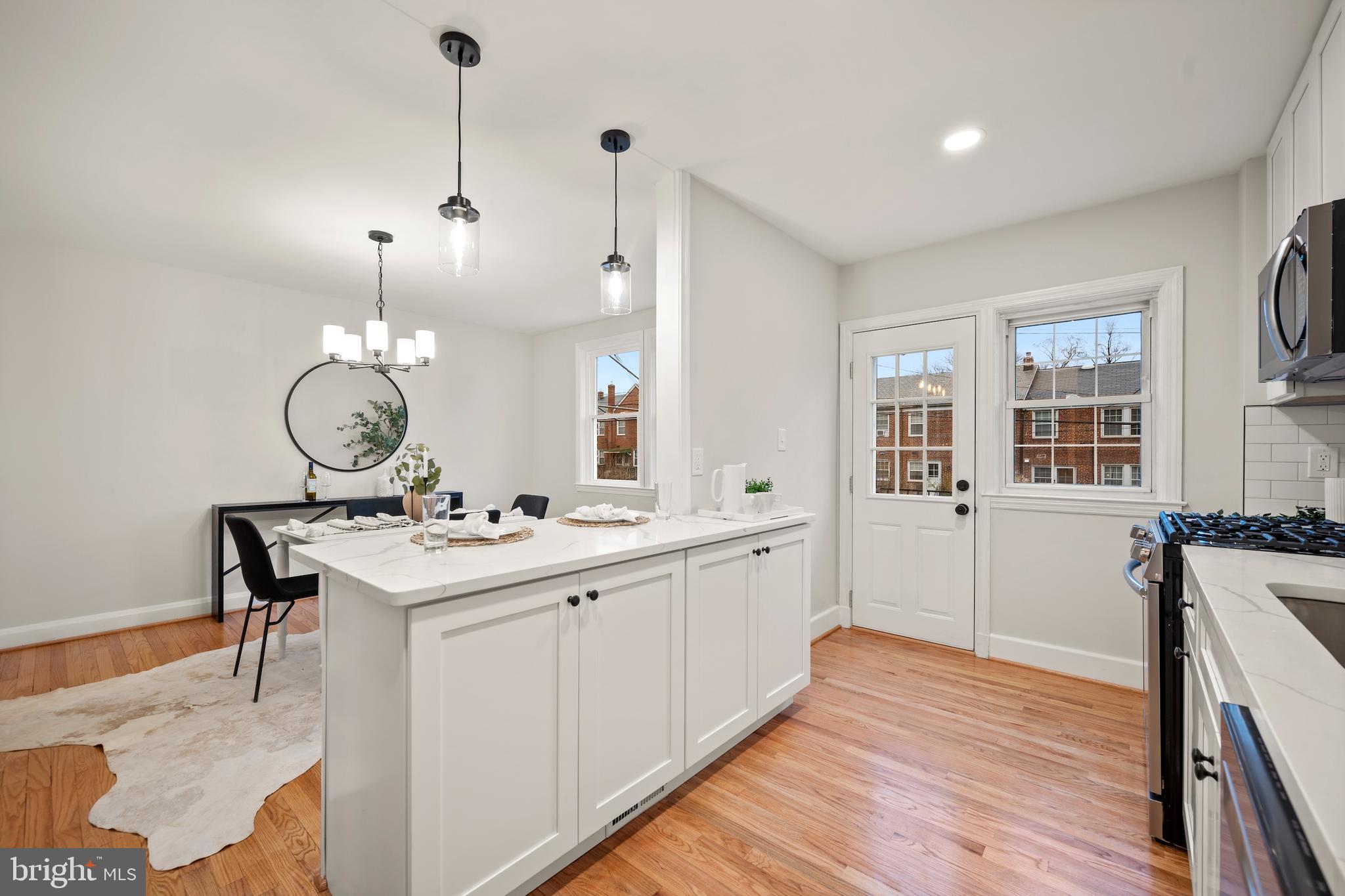 ACADEMY HEIGHTS - Residential