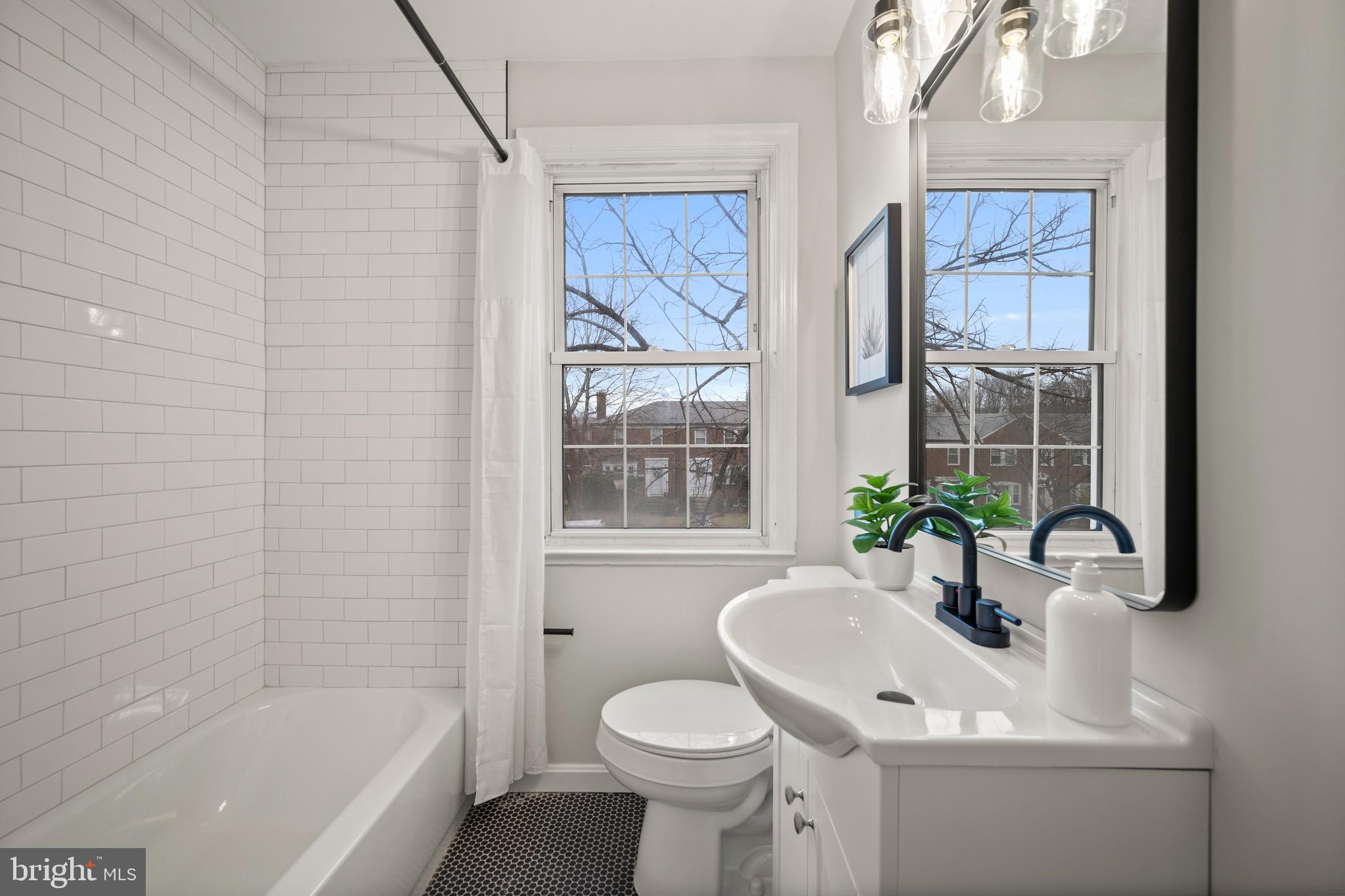 ACADEMY HEIGHTS - Residential