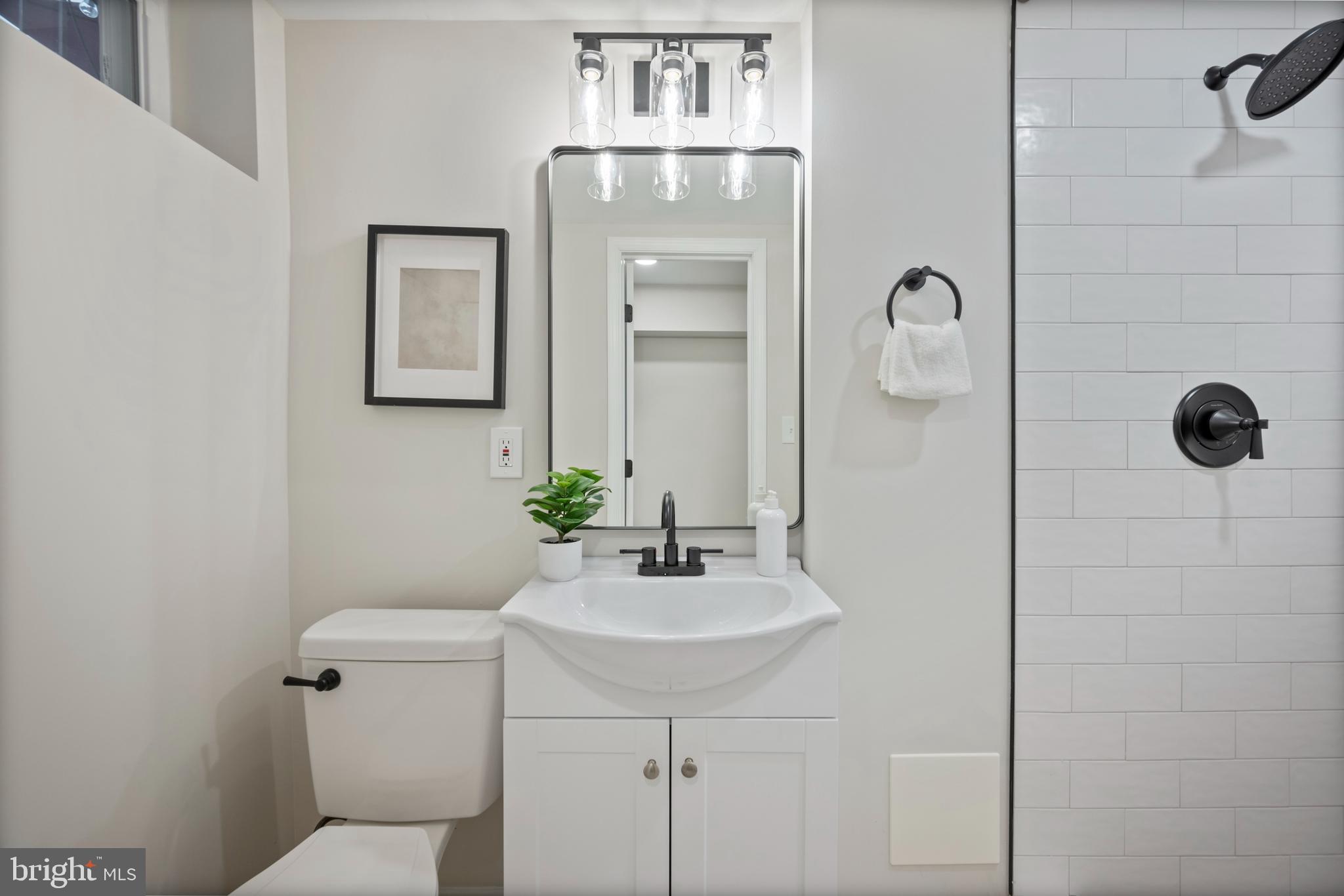 ACADEMY HEIGHTS - Residential