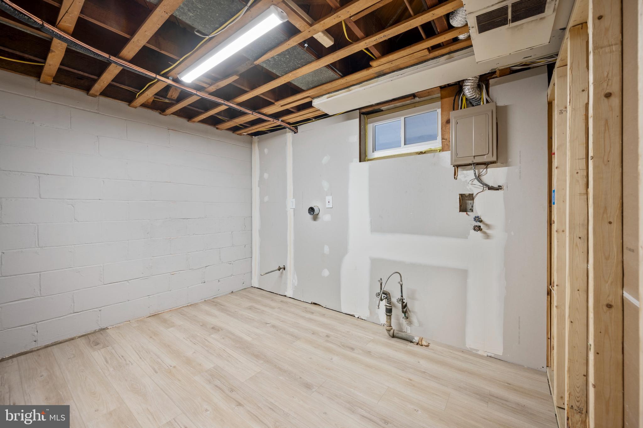 ACADEMY HEIGHTS - Residential