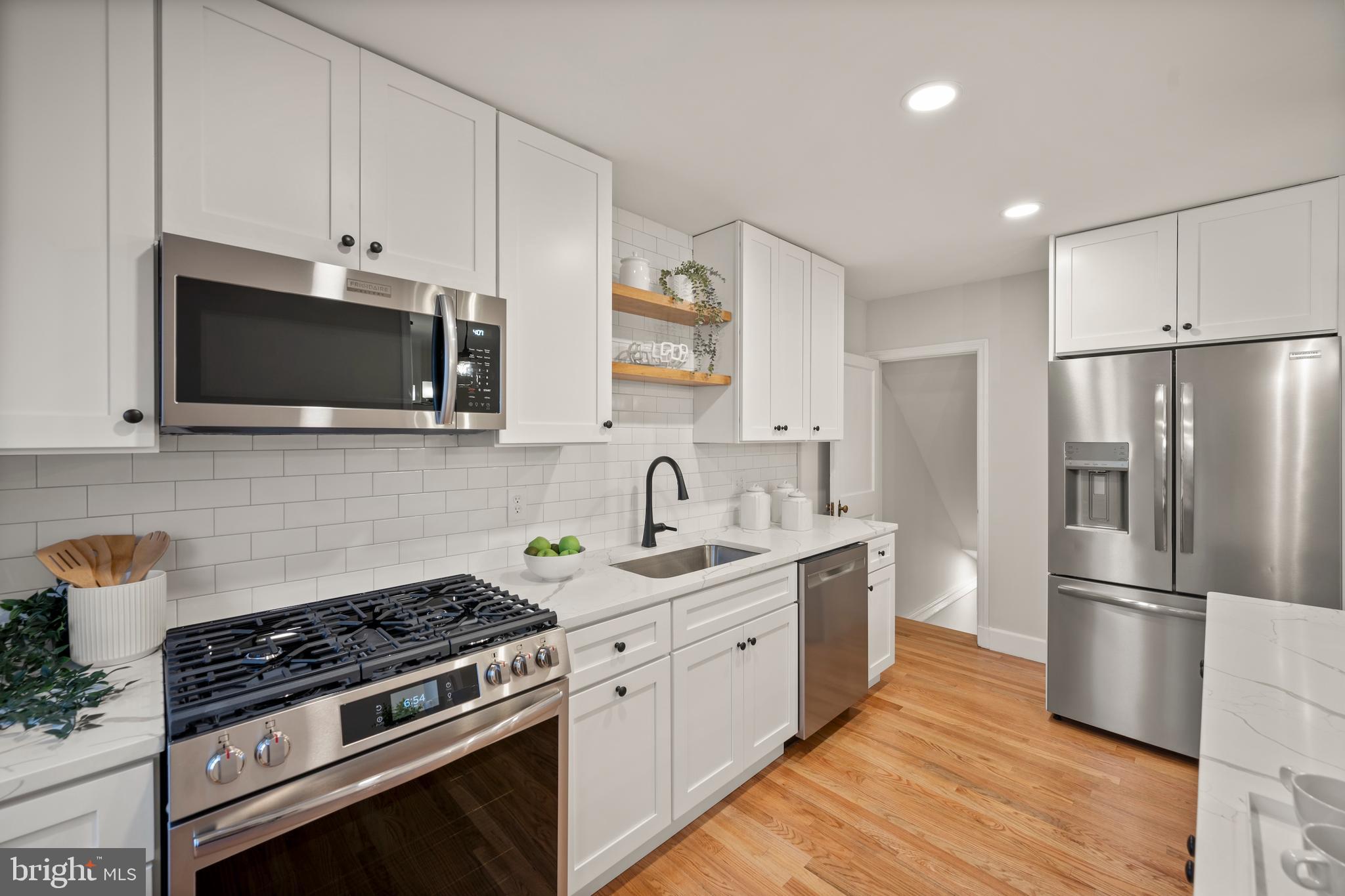 ACADEMY HEIGHTS - Residential