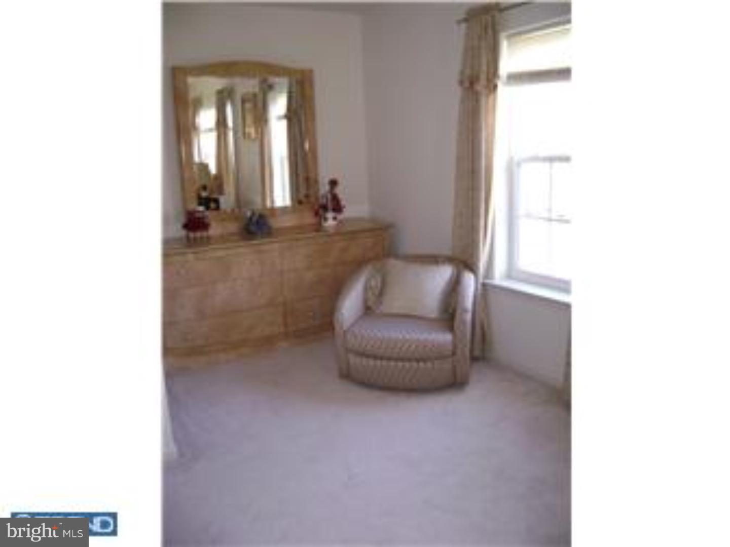 COURT AT THE LEDGES - Residential Lease