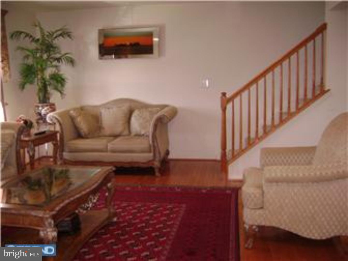 COURT AT THE LEDGES - Residential Lease