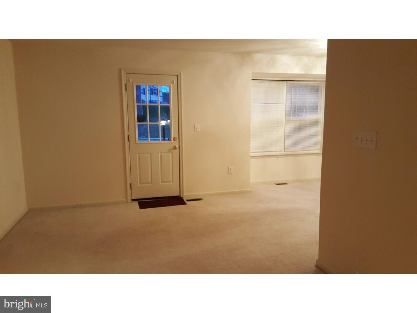 COURT AT THE LEDGES - Residential Lease