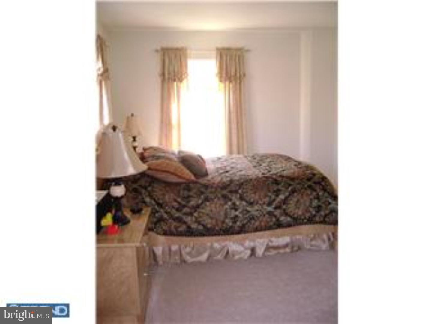 COURT AT THE LEDGES - Residential Lease