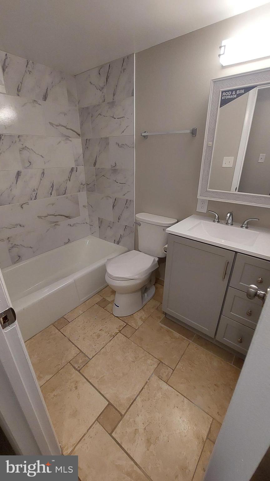 NORMANDIE ON THE LAKE II - Residential Lease