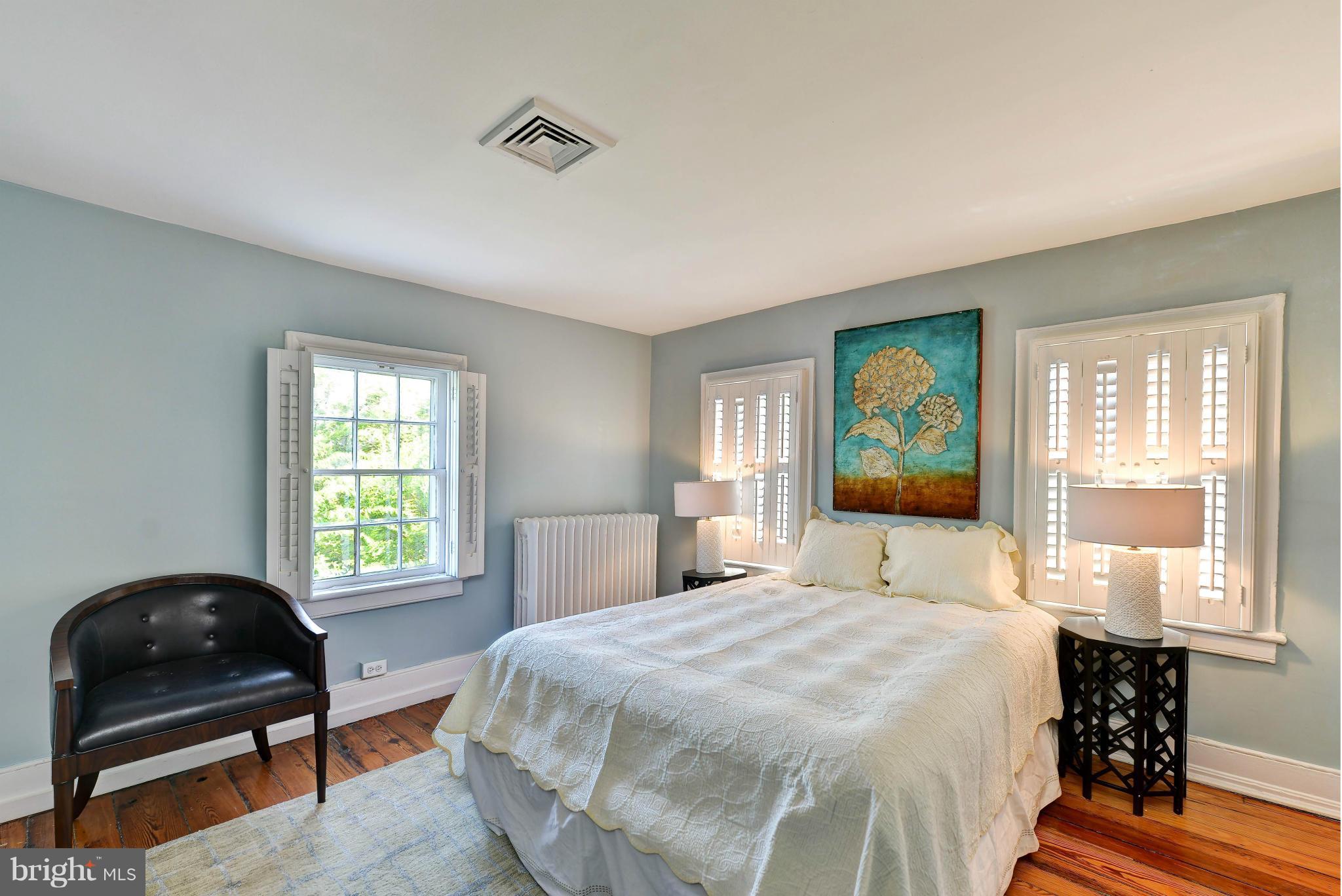 OLD TOWN - Residential Lease