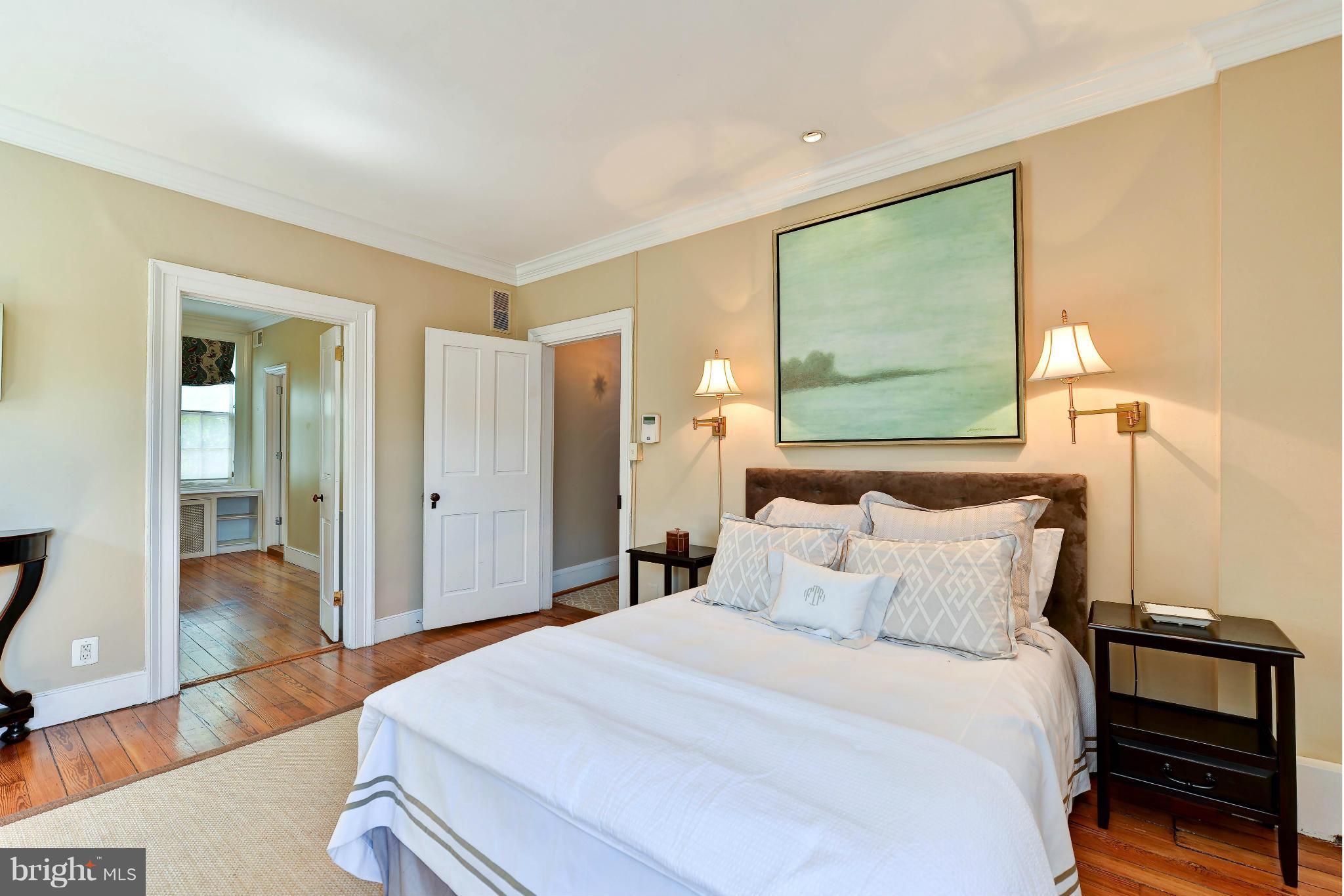 OLD TOWN - Residential Lease