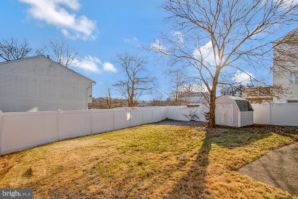 GARDENVILLE - Residential