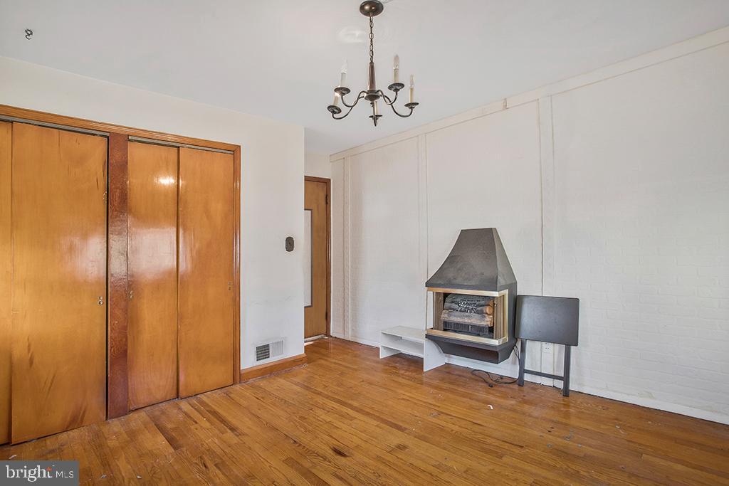 GARDENVILLE - Residential