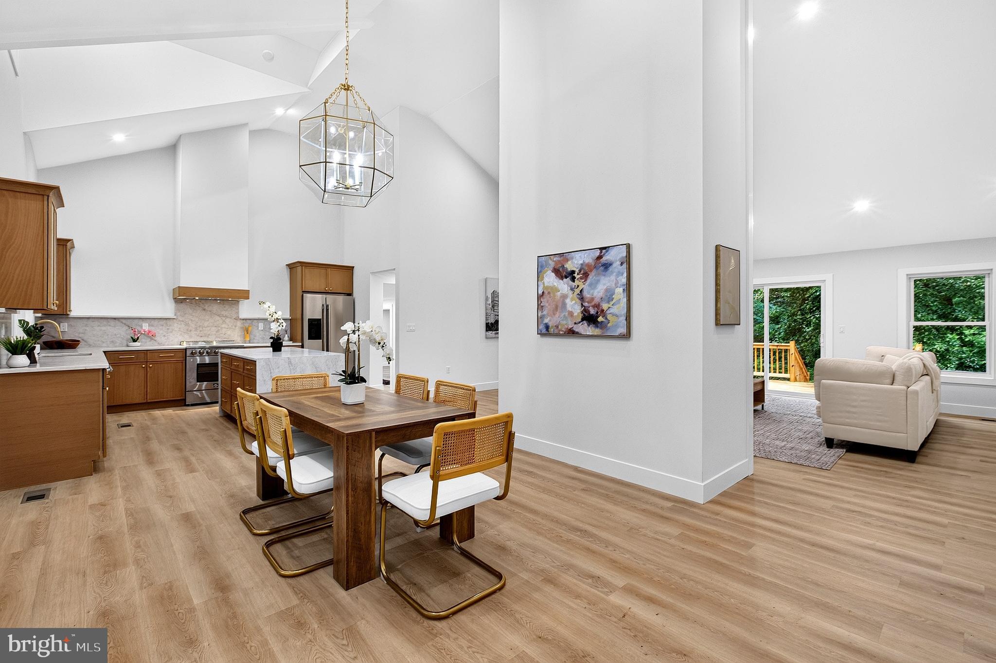 8 LUPINE LANE