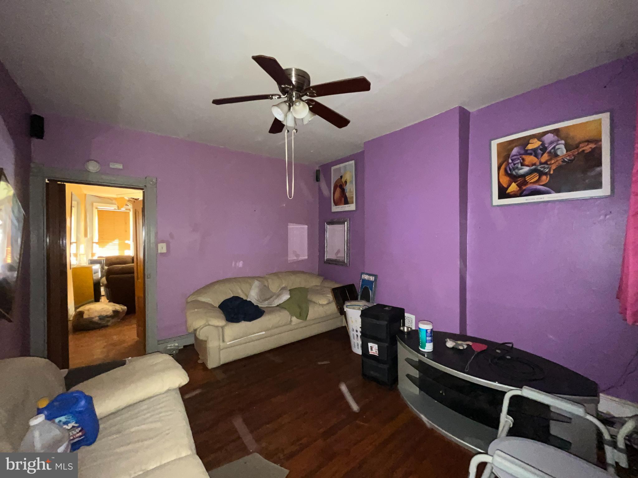 SANDTOWN-WINCHESTER - Residential