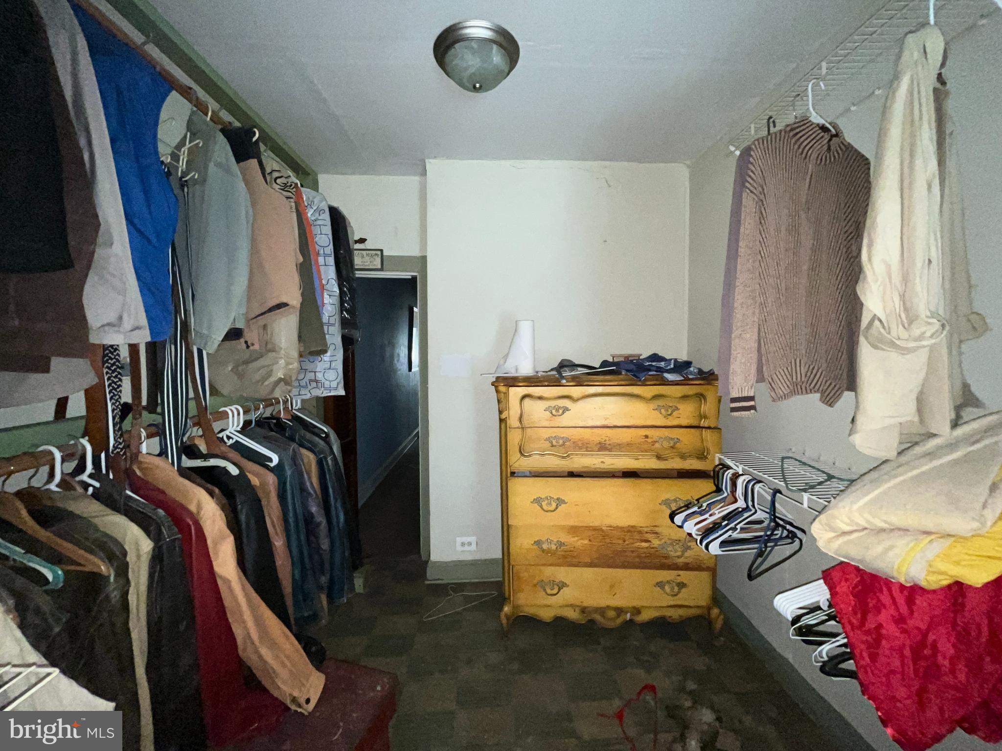 SANDTOWN-WINCHESTER - Residential