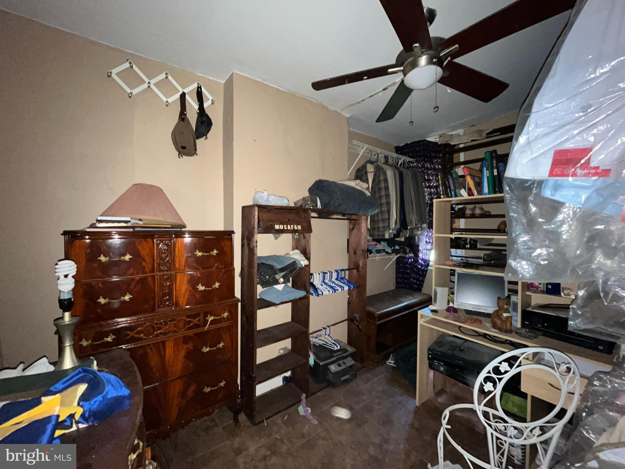 SANDTOWN-WINCHESTER - Residential