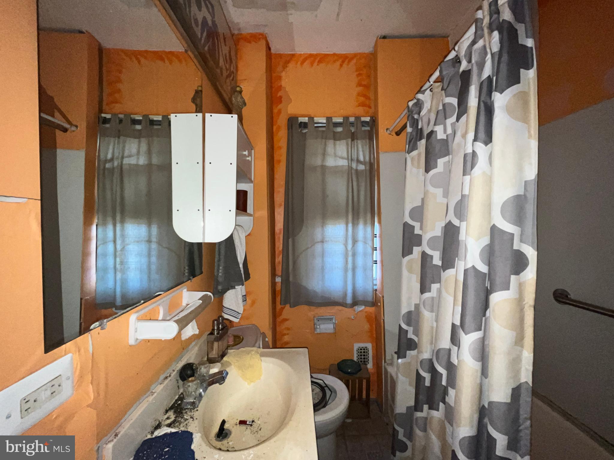 SANDTOWN-WINCHESTER - Residential