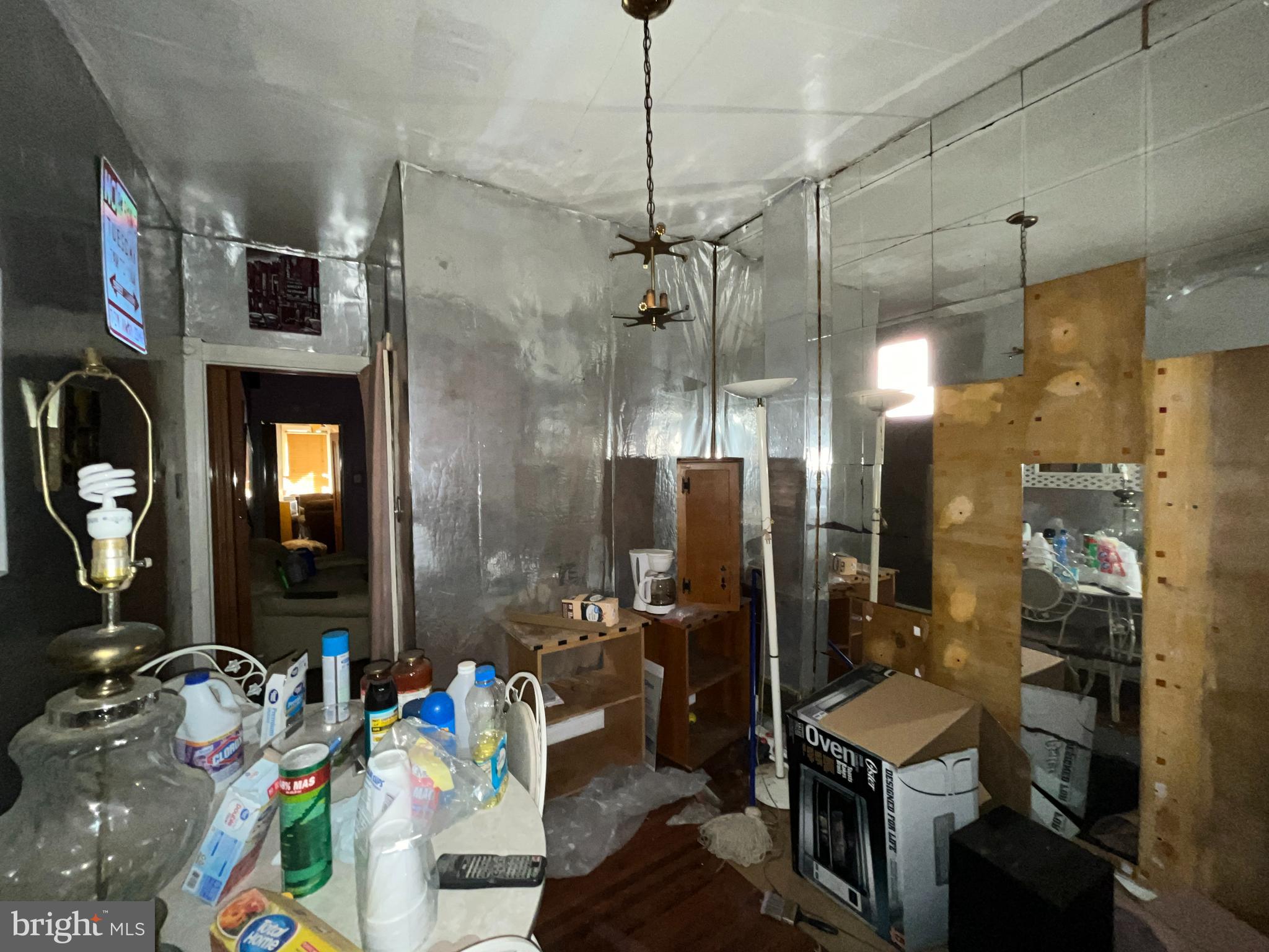 SANDTOWN-WINCHESTER - Residential