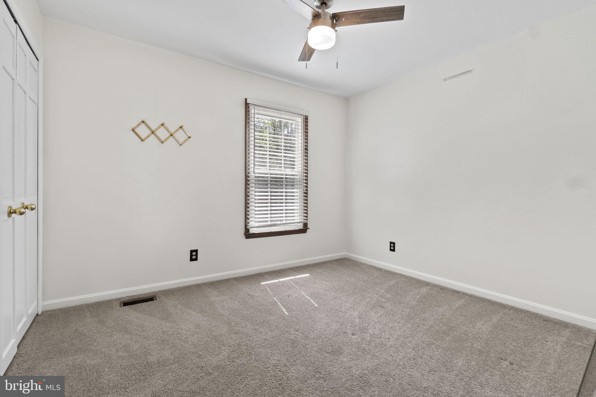 QUEEN'S MILL - Residential